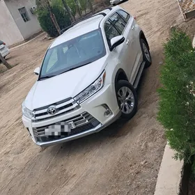 Toyota Highlander 2018