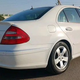 Mercedes-Benz E320 2004