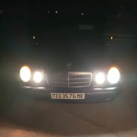 Mercedes-Benz E320 1998