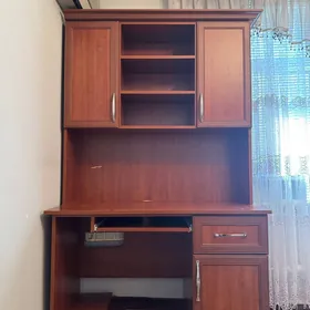 kompyuter mebeli