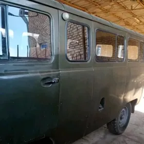 UAZ 469 1999