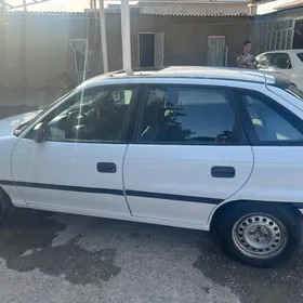 Opel Astra 1992