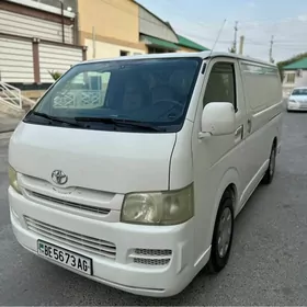 Toyota Hiace 2008