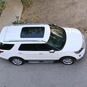 Ford Explorer 2018