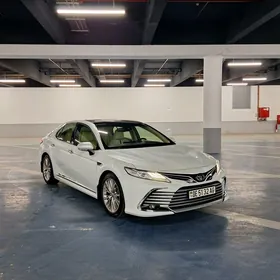 Toyota Camry 2023