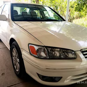 Toyota Camry 2001