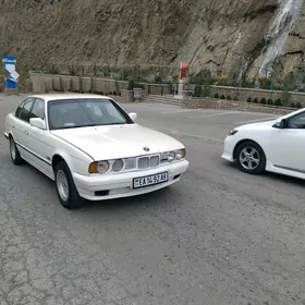 BMW 525 1990
