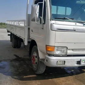 Mitsubishi Canter 2003