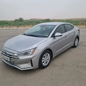 Hyundai Elantra 2020