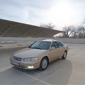 Toyota Camry 2001