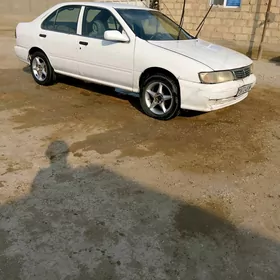 Nissan Sunny 1999