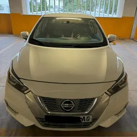 Nissan Versa 2021
