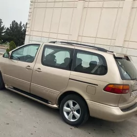 Toyota Sienna 2000