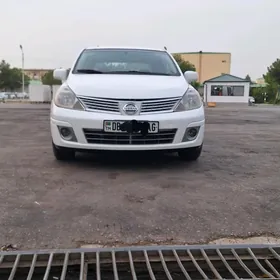 Nissan Versa 2010