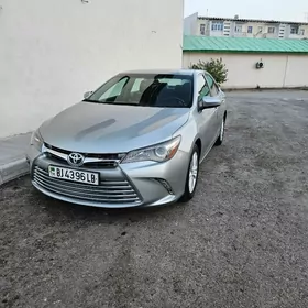 Toyota Camry 2015