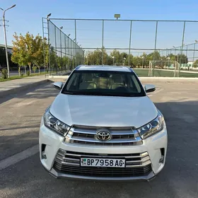 Toyota Highlander 2019