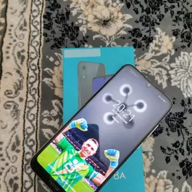 Honor 8a 4/64