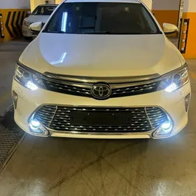 Toyota Camry 2017