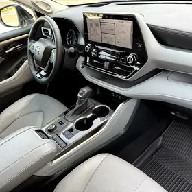 Toyota Highlander 2022