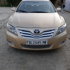 Toyota Camry 2010