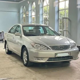 Toyota Camry 2004