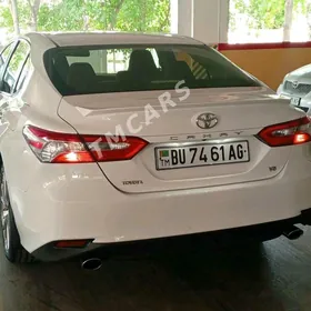 Toyota Camry 2018