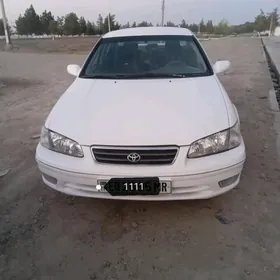 Toyota Camry 1999