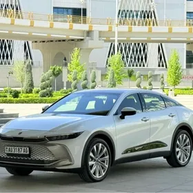 Toyota Crown 2023