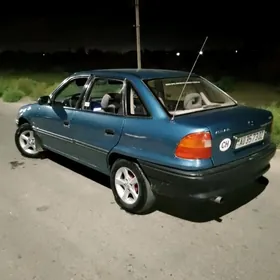 Opel Astra 1992