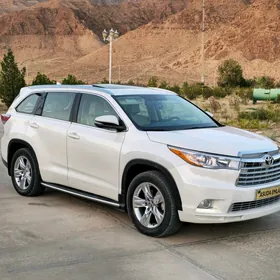 Toyota Highlander 2016