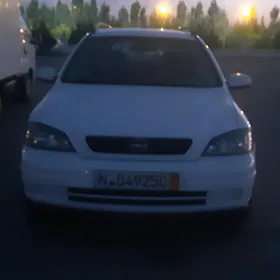 Opel Astra 2004