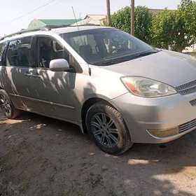 Toyota Sienna 2003