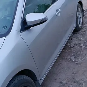 Toyota Camry 2014