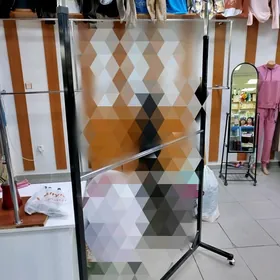 стойка,зеркало для магазина