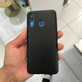 Samsung A20