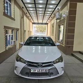 Toyota Camry 2017