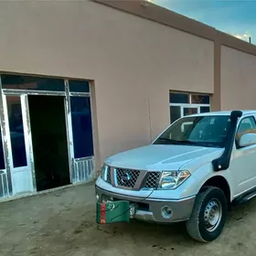 Nissan Navara 2012