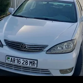 Toyota Camry 2004