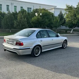 BMW E39 2001