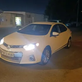 Toyota Corolla 2015