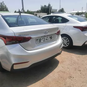 Hyundai Accent 2020