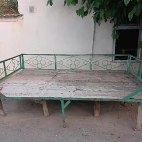 tapçan