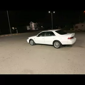 Toyota Camry 2000
