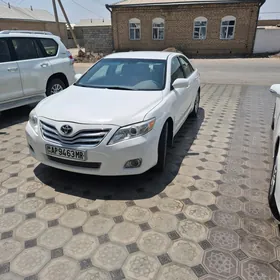 Toyota Camry 2011