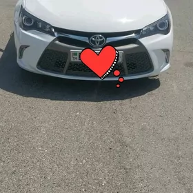 Toyota Camry 2017