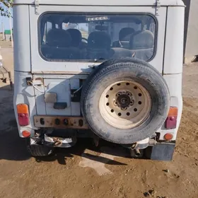 UAZ 469 2002