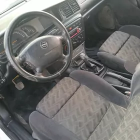 Opel Vectra 2000