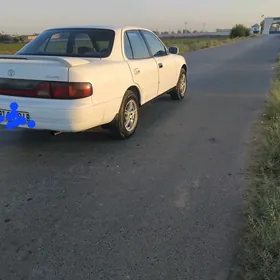 Toyota Camry 1993