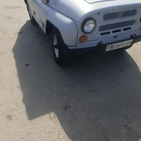UAZ 469 1999