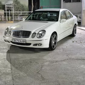 Mercedes-Benz E350 2005